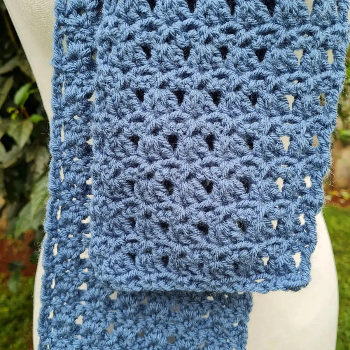 Coronation Scarf – Easy One-Ball Crochet Project for Fast Results