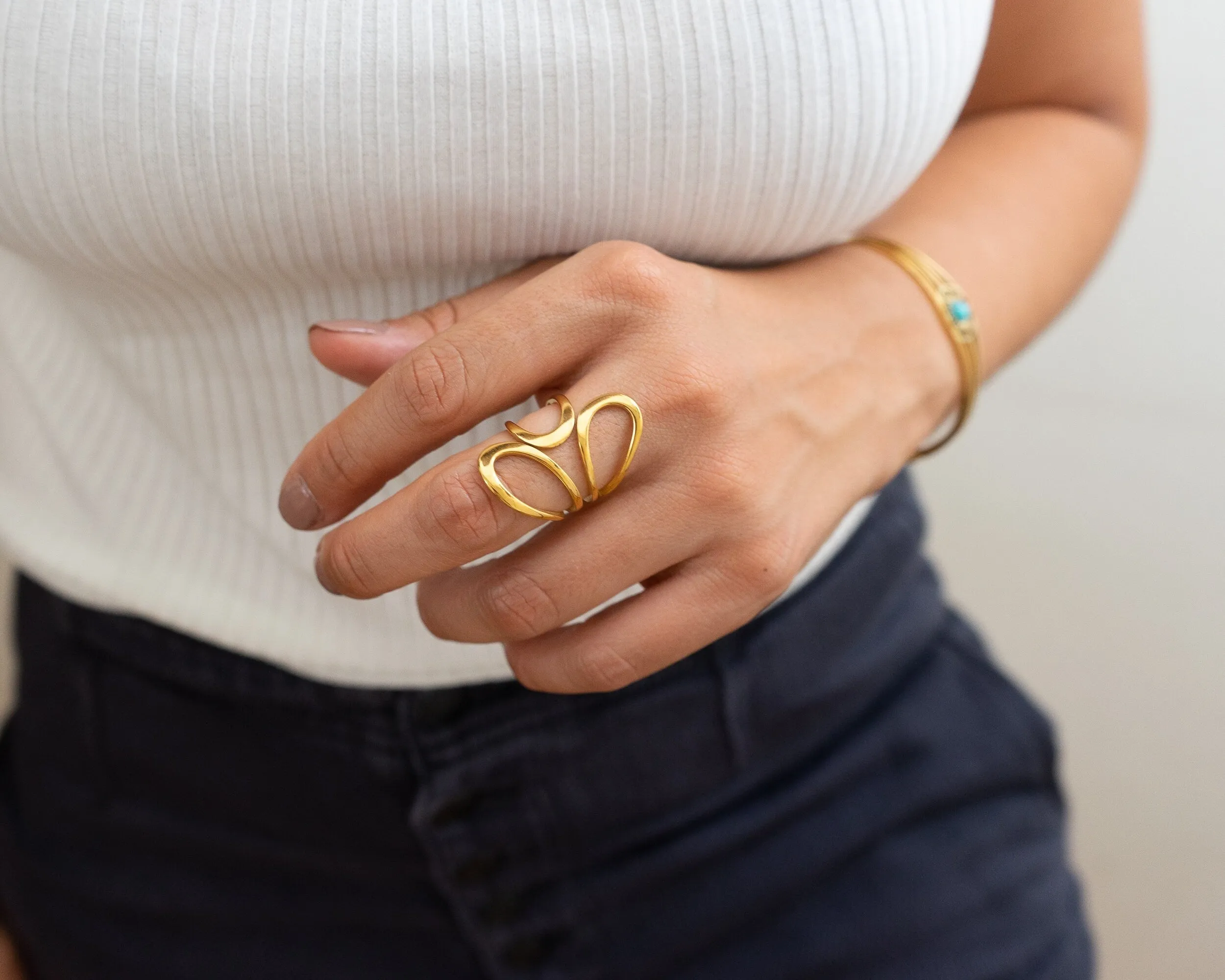 Gold Dainty Abstract Wireframe Ring