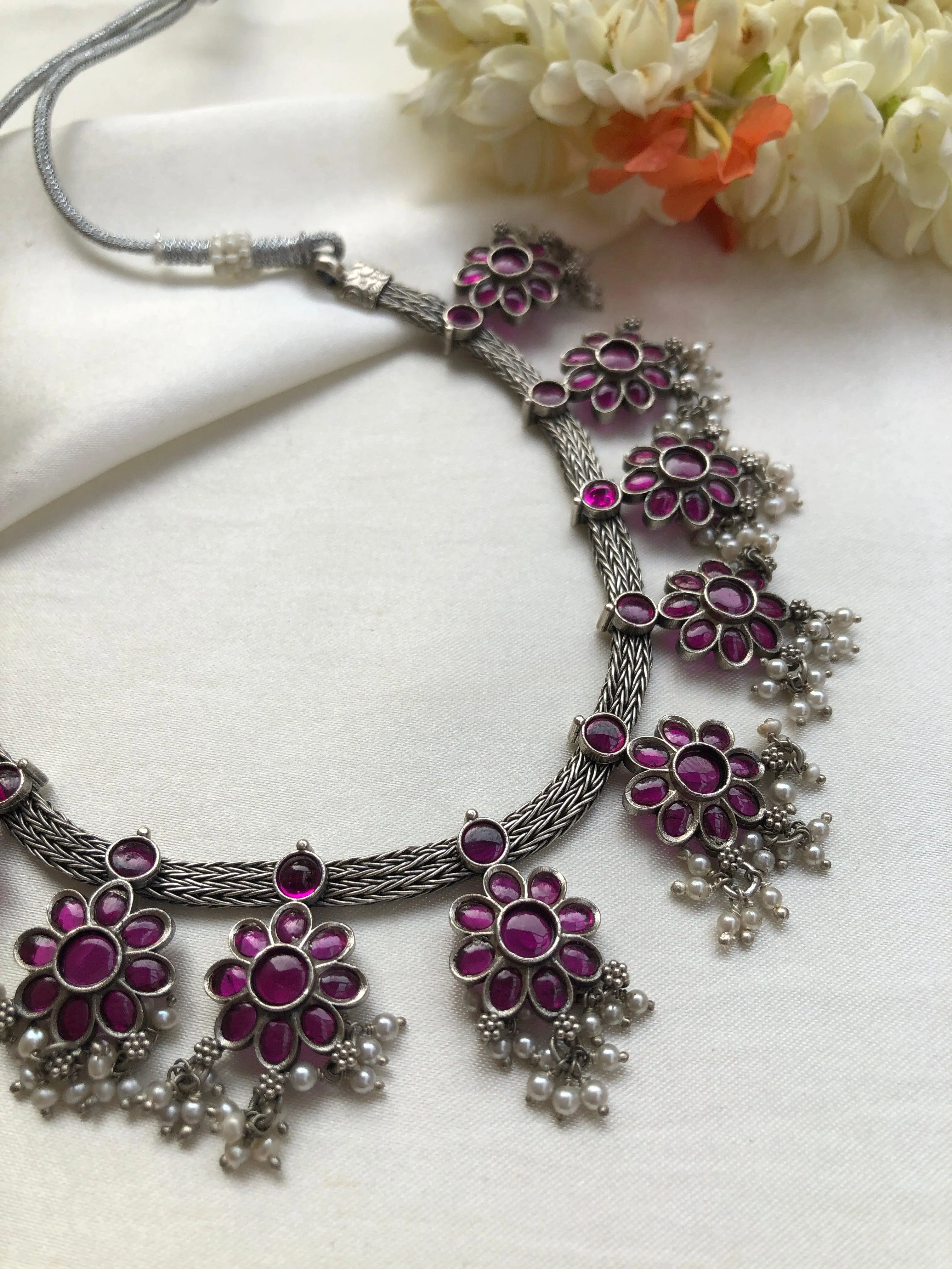 Ruby spinel flower necklace with earrings, set