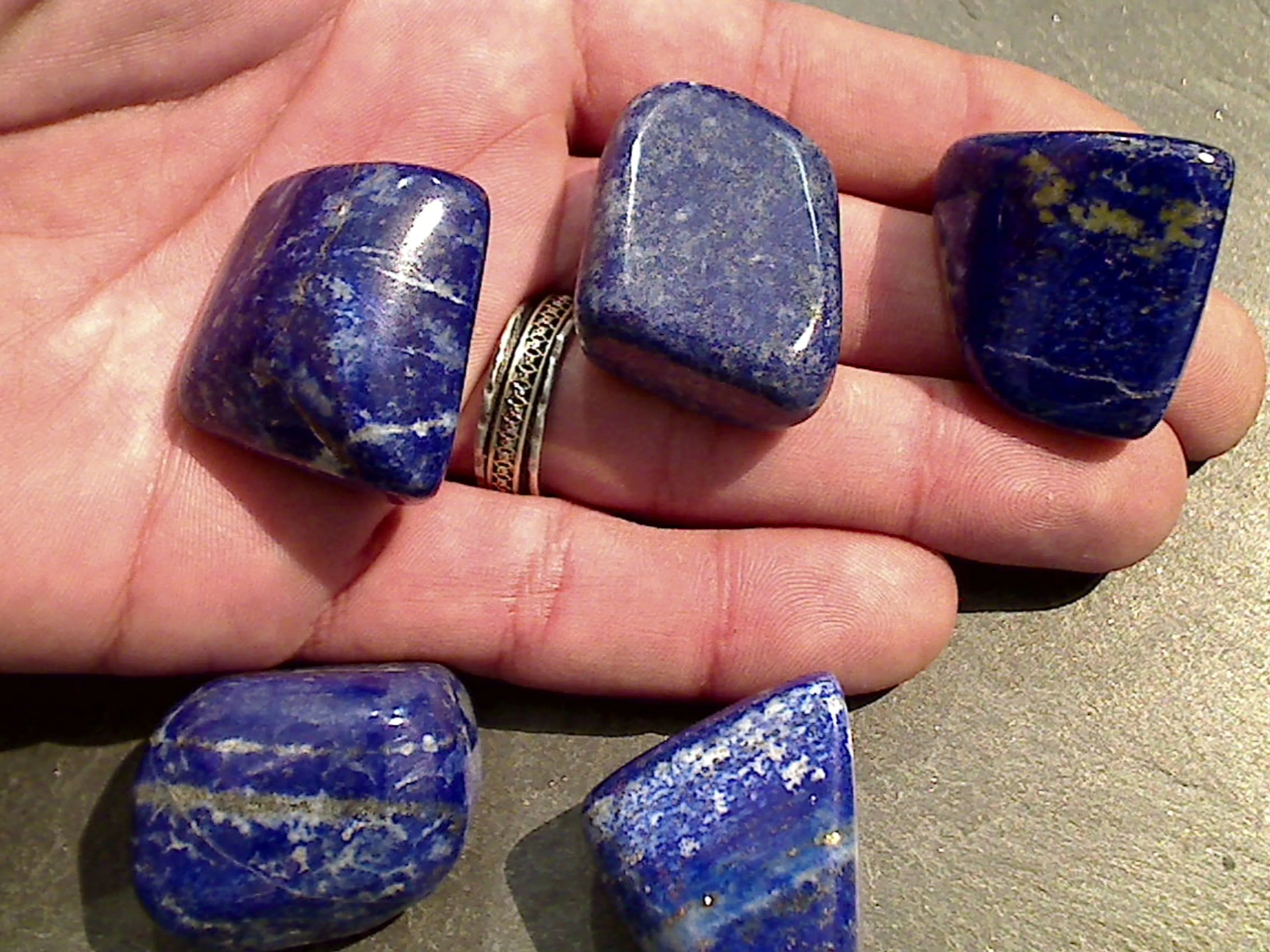 Tumbled Lapis Lazuli 30g - 35g